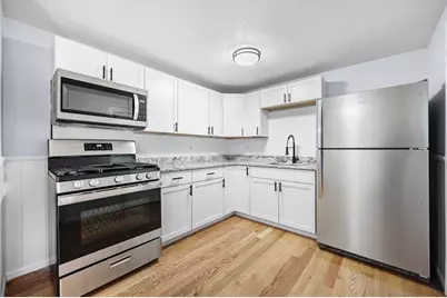 164 Bradley St, Lowell, MA 01850 - Photo 8