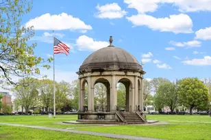 15 Lynde St, Salem, MA 01970 - Photo 16