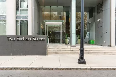 2 Earhart St #424, Cambridge, MA 02141 - Photo 18