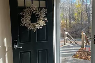 5 Hinman St, Sturbridge, MA 01518 - Photo 2