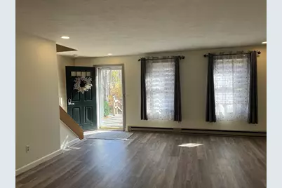 5 Hinman St #4, Sturbridge, MA 01518 - Photo 4