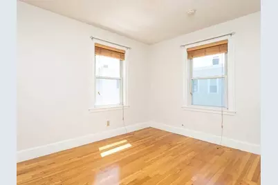 124 Selden St, Boston, MA 02124 - Photo 6