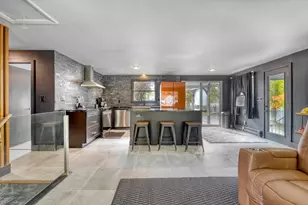 38 Appleton St, Saugus, MA 01906 - Photo 4