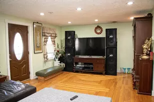 20 Washburn St, Worcester, MA 01610 - Photo 6