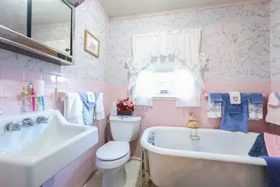 38 W Main St, Millbury, MA 01527 - Photo 22