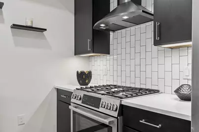 395 Alewife Brook Pkwy #2C, Somerville, MA 02144 - Photo 10