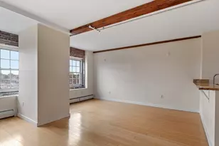 240 Jackson St, Lowell, MA 01852 - Photo 10