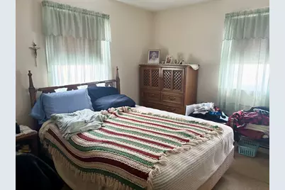 2 Howland Ter, New Bedford, MA 02740 - Photo 8