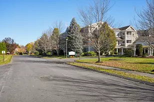 1224 Emerald Ct, Tewksbury, MA 01876 - Photo 2