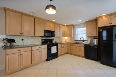107 Minot St, Boston, MA 02122 - Photo 26