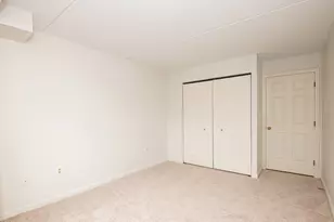 200 Ledgewood Dr, Stoneham, MA 02180 - Photo 18