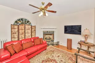 23 Tonawanda St, Boston, MA 02124 - Photo 14