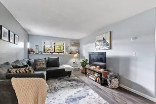 655 W Lowell Ave, Haverhill, MA 01832 - Photo 2