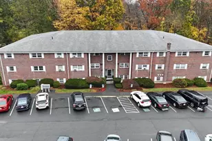 39 Pleasant St, Northborough, MA 01532 - Photo 12