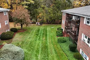 39 Pleasant St, Northborough, MA 01532 - Photo 14