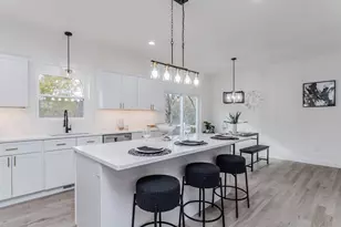 135 Thompson St, Palmer, MA 01069 - Photo 2