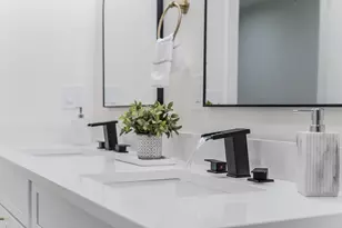 135 Thompson St, Palmer, MA 01069 - Photo 24