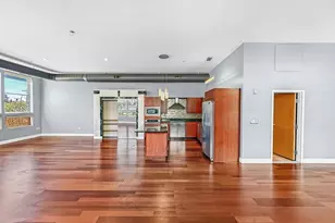 10 Ocean Ave, Revere, MA 02151 - Photo 14