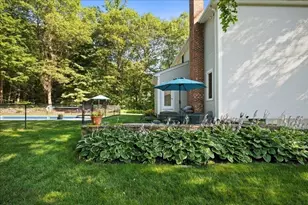 19 Wildflower Dr, Sutton, MA 01590 - Photo 6