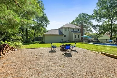 19 Wildflower Dr, Sutton, MA 01590 - Photo 10