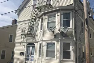 19 Barney Ave, Pawtucket, RI 02860 - Photo 2