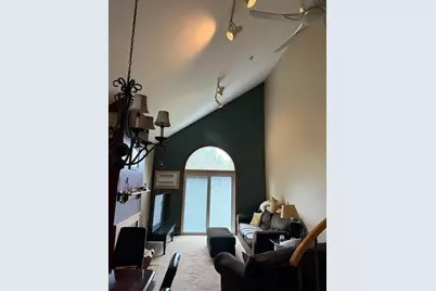 1 Pondview Dr #C3, Pittsfield, MA 01201 - Photo 2