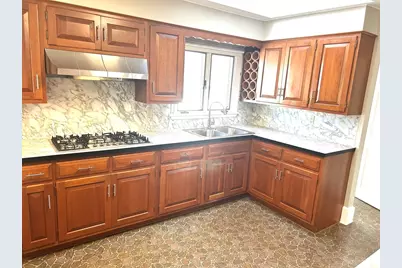 752 Dartmouth Street #1, Dartmouth, MA 02748 - Photo 4