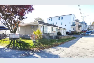 24 Court St, Methuen, MA 01844 - Photo 2