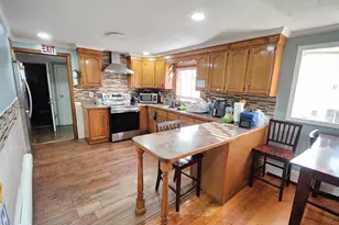24 Court St, Methuen, MA 01844 - Photo 8