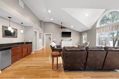 27 Downey St, Hopkinton, MA 01748 - Photo 18