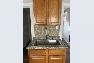 17 Abington Street #3, Worcester, MA 01603 - Photo 4