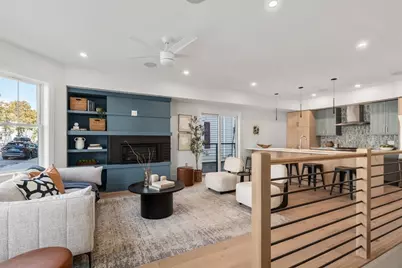527 E Seventh Street #2, Boston, MA 02127 - Photo 2