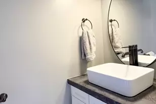 83 Newton St, Greenfield, MA 01301 - Photo 10