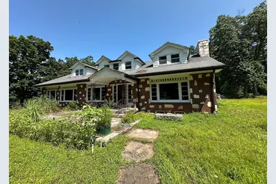 12-R Jackielyn Cir, Granby, MA 01033 - Photo 2