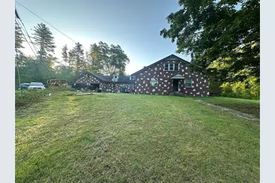 12-R Jackielyn Cir, Granby, MA 01033 - Photo 6