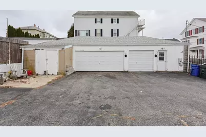 884 Cherry St, Fall River, MA 02720 - Photo 4