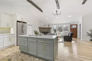 21 Davis Rd, Westminster, MA 01473 - Photo 2