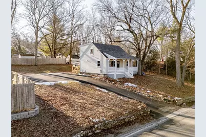 133 Salem Rd, Billerica, MA 01821 - Photo 1