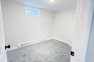 206 Treetop Ave, Springfield, MA 01118 - Photo 12