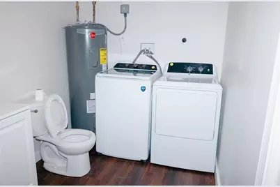 206 Treetop Ave, Springfield, MA 01118 - Photo 16