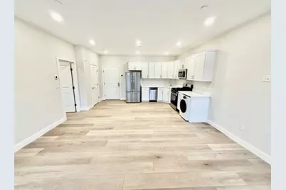 220 Winthrop #304, Winthrop, MA 02152 - Photo 2