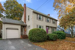 225 Howard St, Melrose, MA 02176 - Photo 2