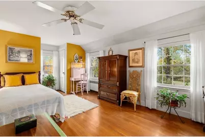 225 Howard St, Melrose, MA 02176 - Photo 18