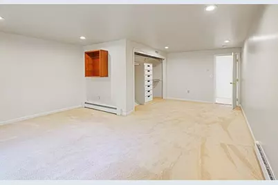 17 Crowningshield Dr, Paxton, MA 01612 - Photo 36