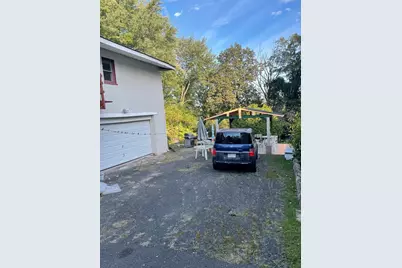 958 Main St, Holyoke, MA 01040 - Photo 18