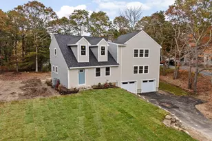 368 Old Plymouth Rd, Bourne, MA 02562 - Photo 1