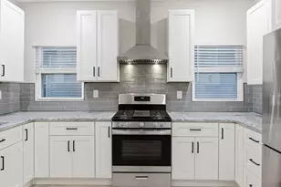 43 Lonsdale St, Boston, MA 02124 - Photo 2