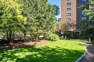 9 Hawthorne Pl, Boston, MA 02114 - Photo 34