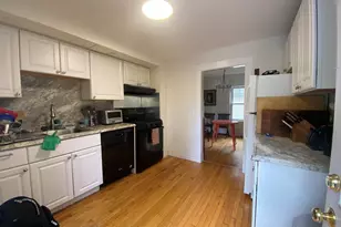 16 Stonecleve Rd, Wellesley, MA 02482 - Photo 2