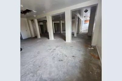 233 East Main, Fall River, MA 02724 - Photo 4